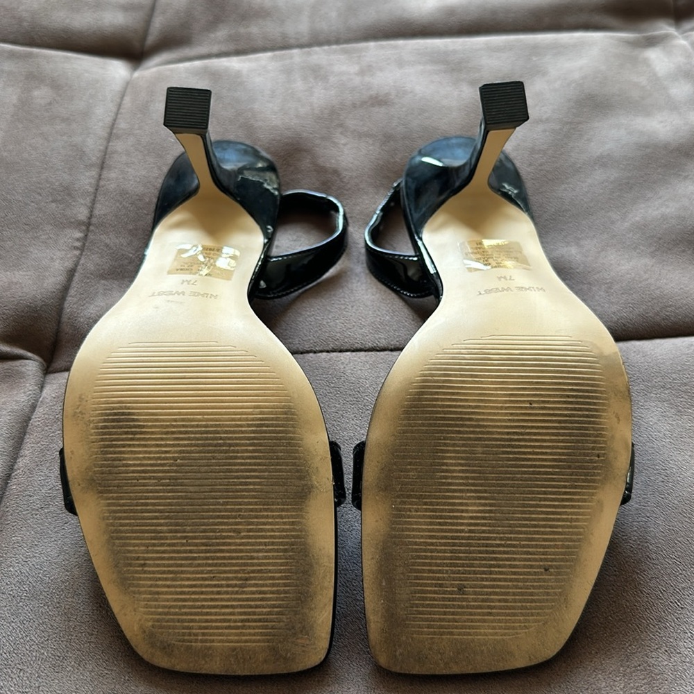 Nine West - Picture 5 of 6